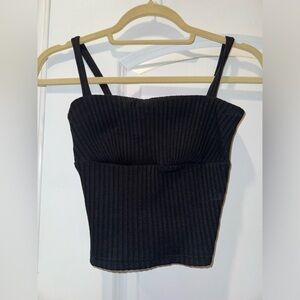 Ribbed Southmoon under crop top